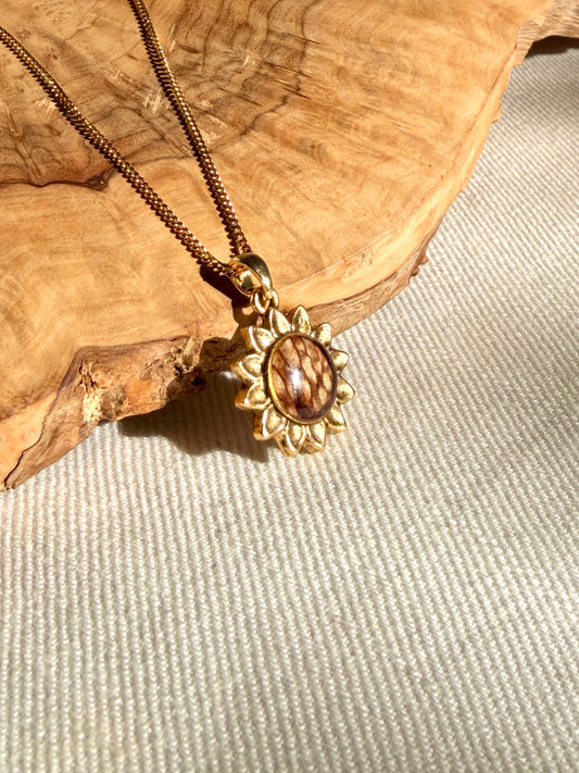 Bloemhanger met kievitsbloem | 24k verguld