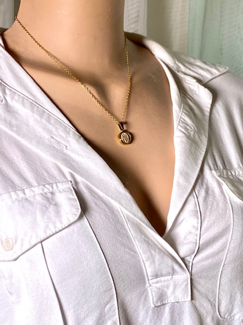 ketting met symbolische betekenis uit natuur