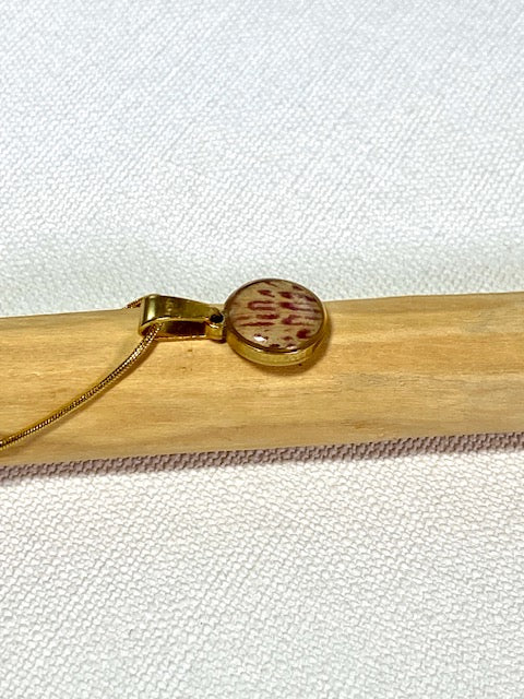 goldplated hanger azalea blad.