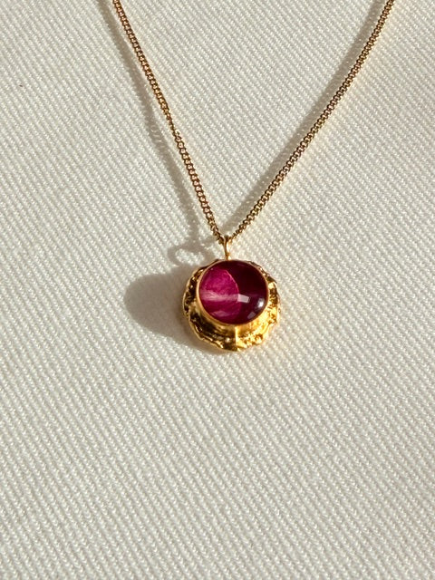 botanische hanger roze rozenblad in resin BeLeaf Art