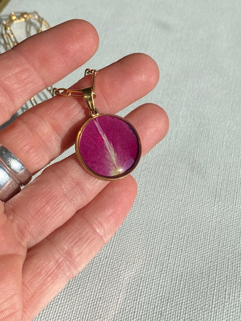 birthflower rose with 18k gold necklace high quality  botanical pendant